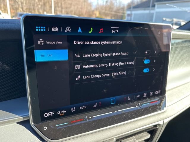 New 2025 Volkswagen Tiguan SE R-Line image 18