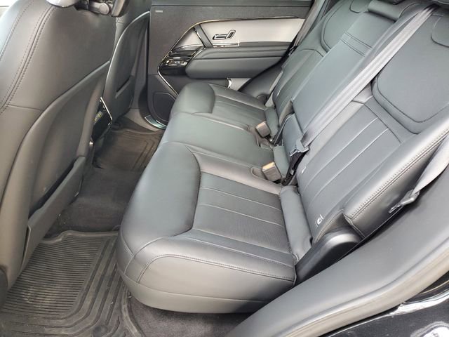 Used 2025 Land Rover Range Rover Sport SE AWD/4WD image 21