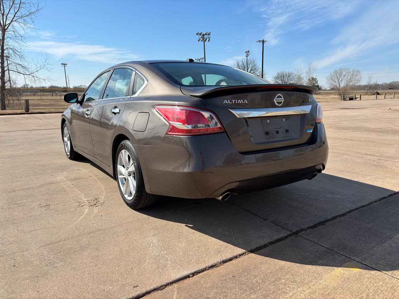 Used 2013 Nissan Altima 2.5 SL w/ Technology Pkg image 7