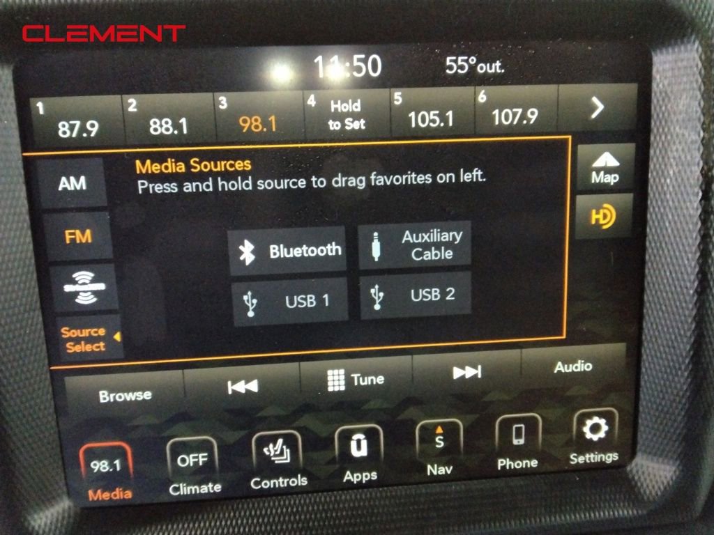 Used 2022 Jeep Wrangler Unlimited Sahara image 21