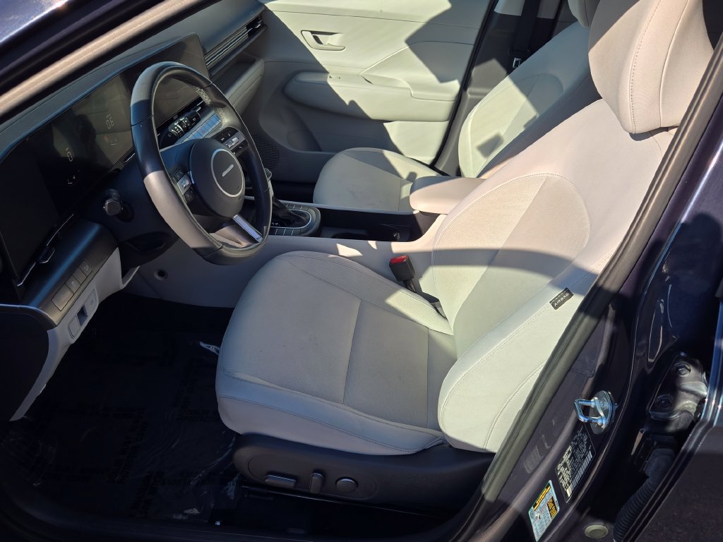 Used 2024 Hyundai Kona SEL FWD image 31