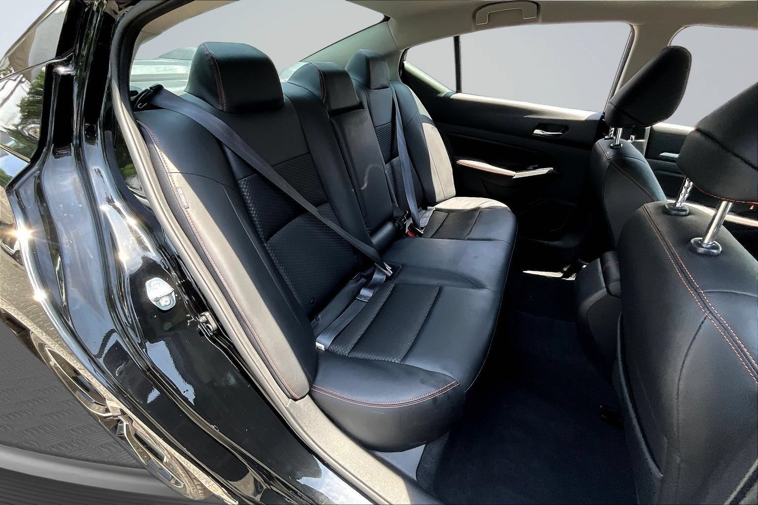 Used 2024 Nissan Altima 2.5 SR FWD image 28