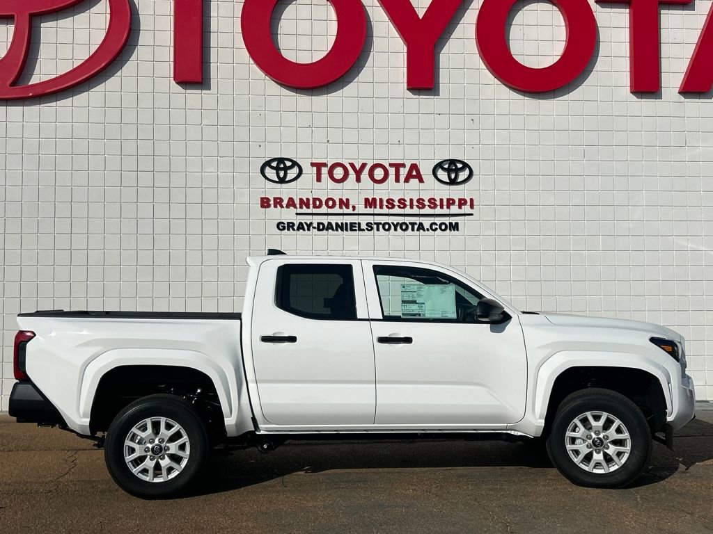 New 2026 Toyota Tacoma SR