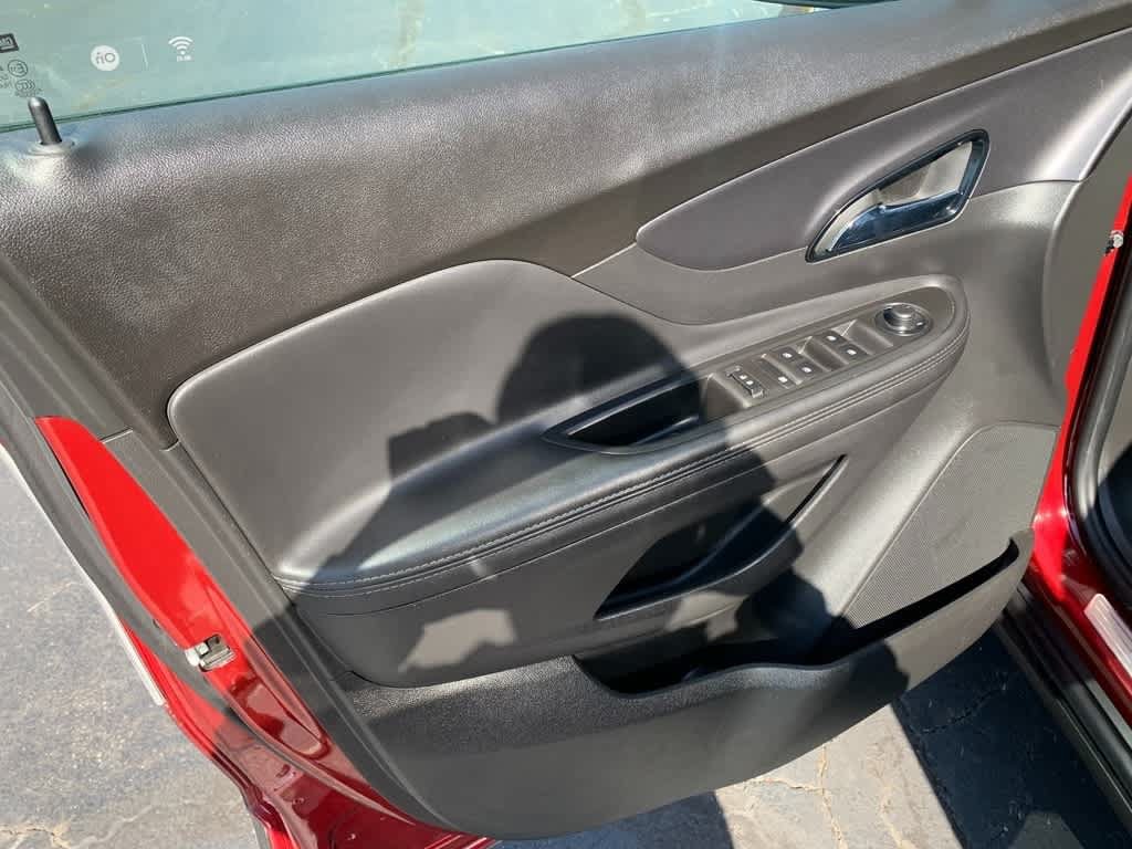 Certified 2022 Buick Encore Preferred AWD/4WD image 15