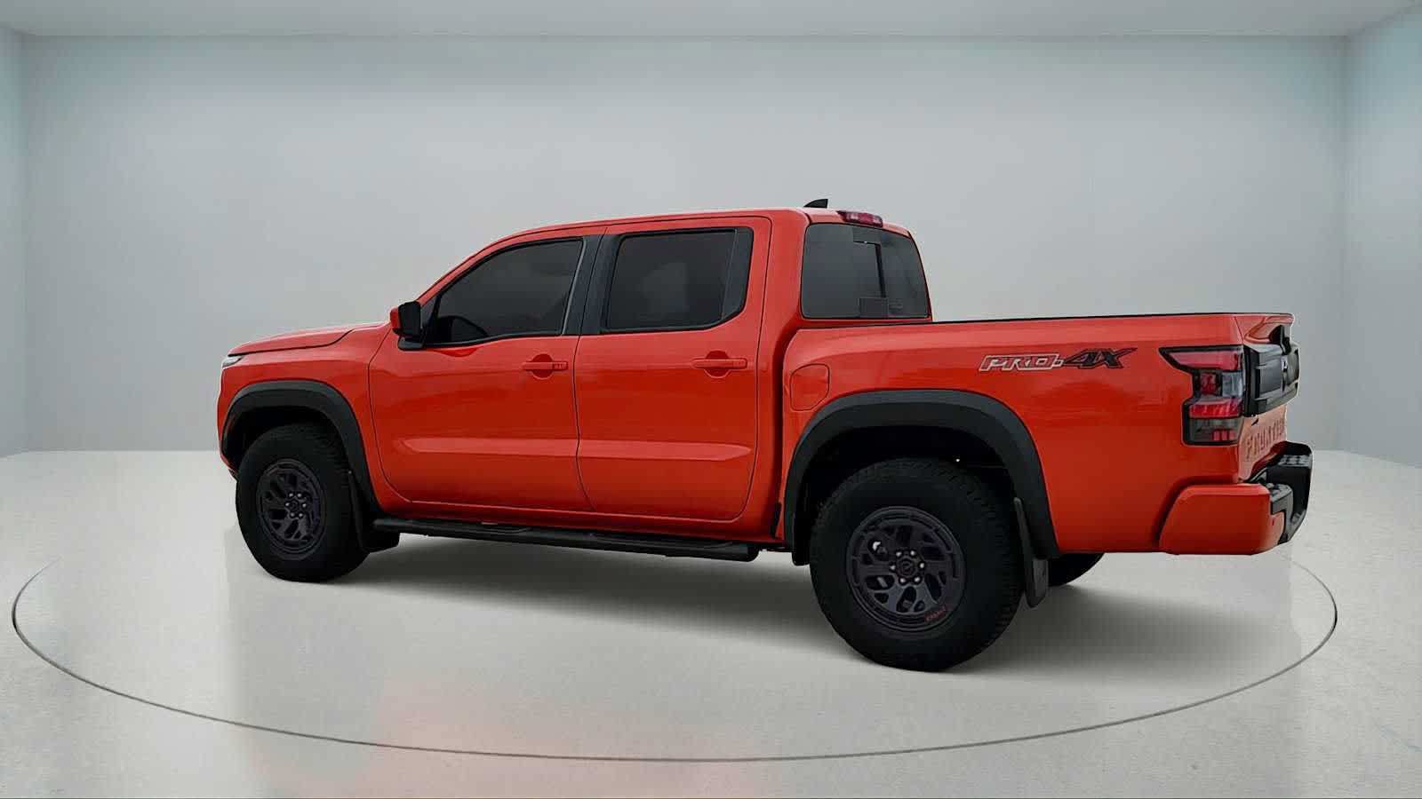 Used 2025 Nissan Frontier PRO-4X w/ Interior Protection Package AWD/4WD image 5