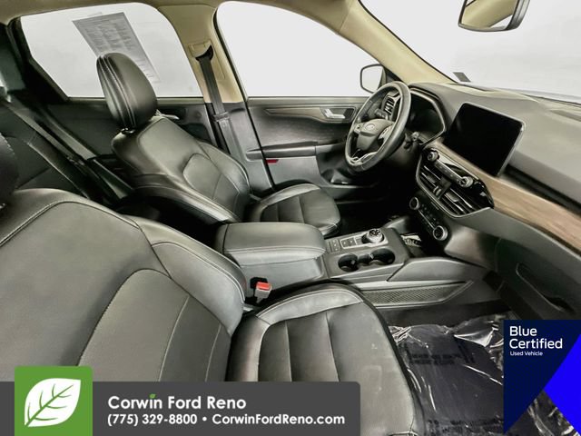Used 2020 Ford Escape Titanium w/ Titanium Premium Package 2.0 AWD/4WD image 33