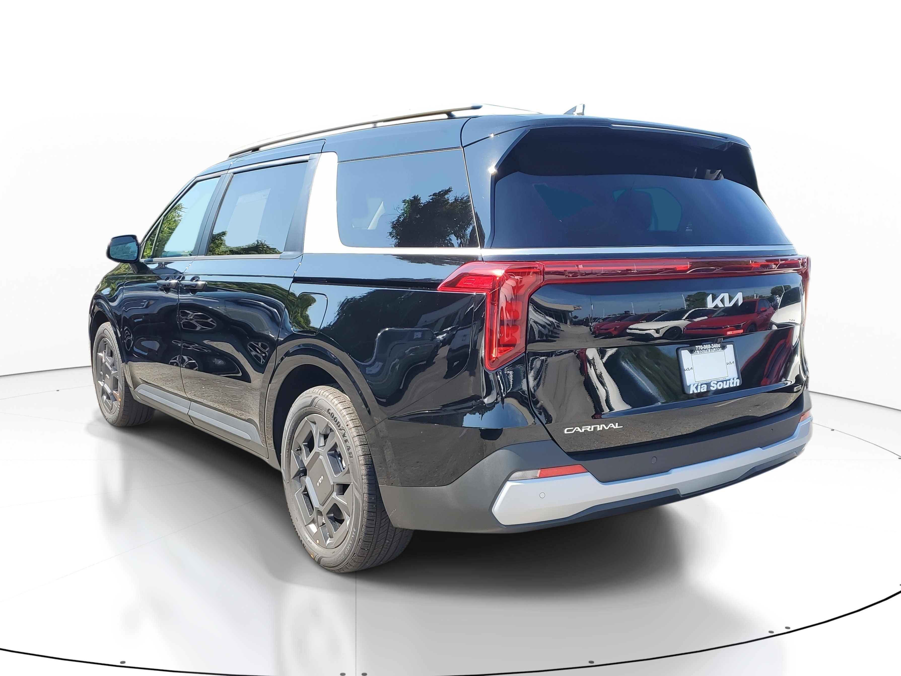 New 2026 Kia Carnival EX image 4