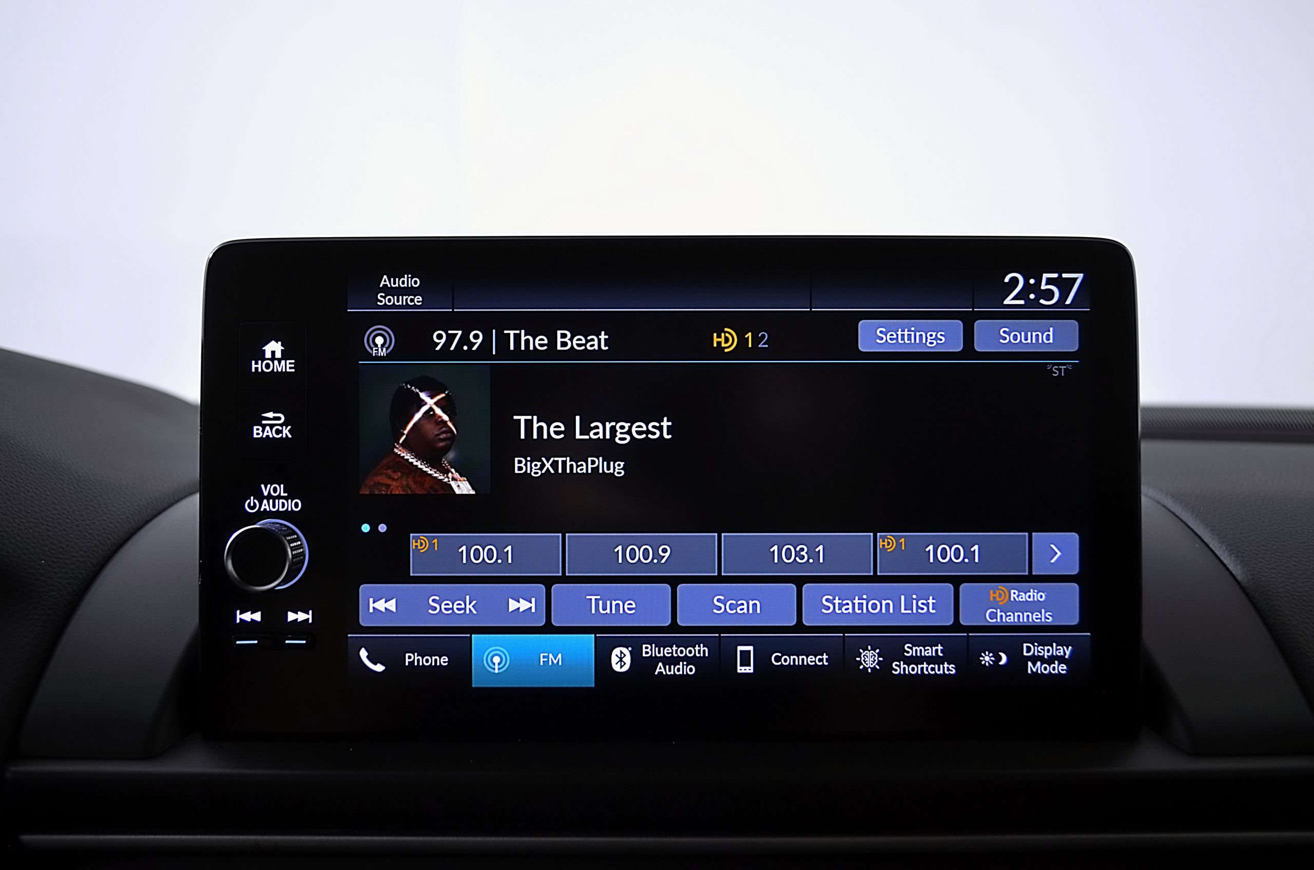 Used 2025 Honda Pilot EX-L image 30