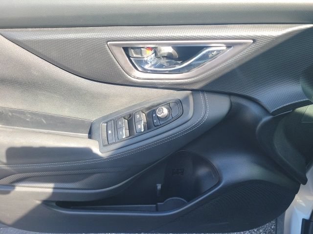 Used 2020 Subaru Forester Premium AWD/4WD image 32