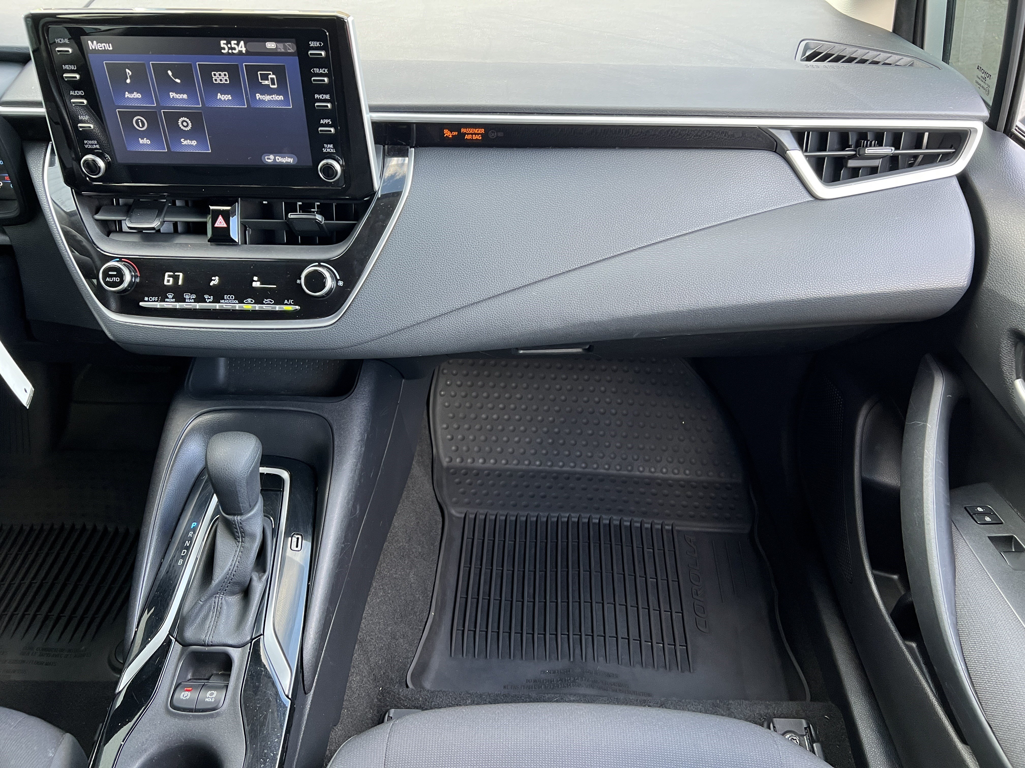 Used 2020 Toyota Corolla LE FWD image 33