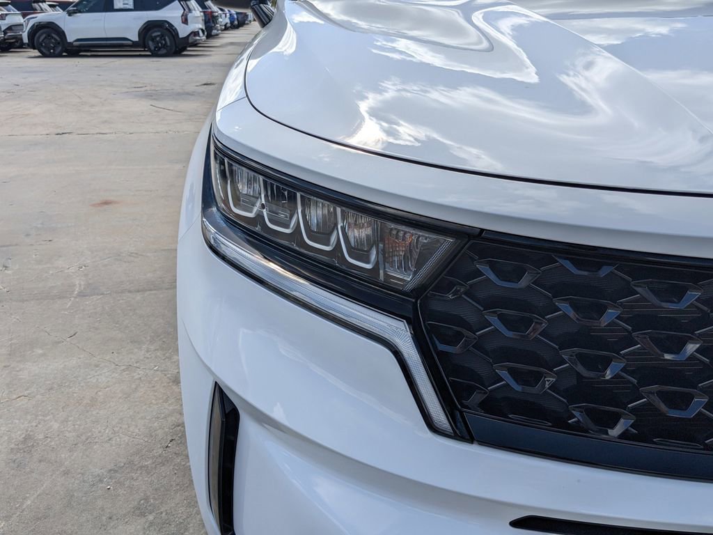 Certified 2023 Kia Sorento EX w/ Panoramic Sunroof Package image 11