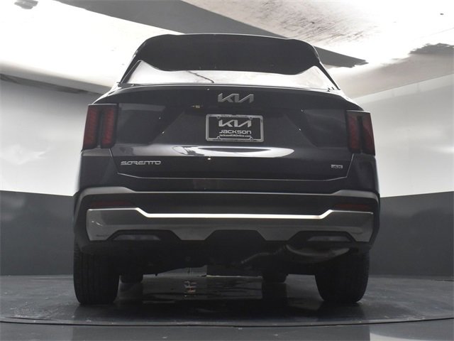Certified 2025 Kia Sorento S w/ Panoramic Sunroof Package image 37