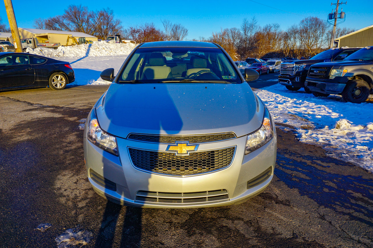 Used 2014 Chevrolet Cruze LS image 8