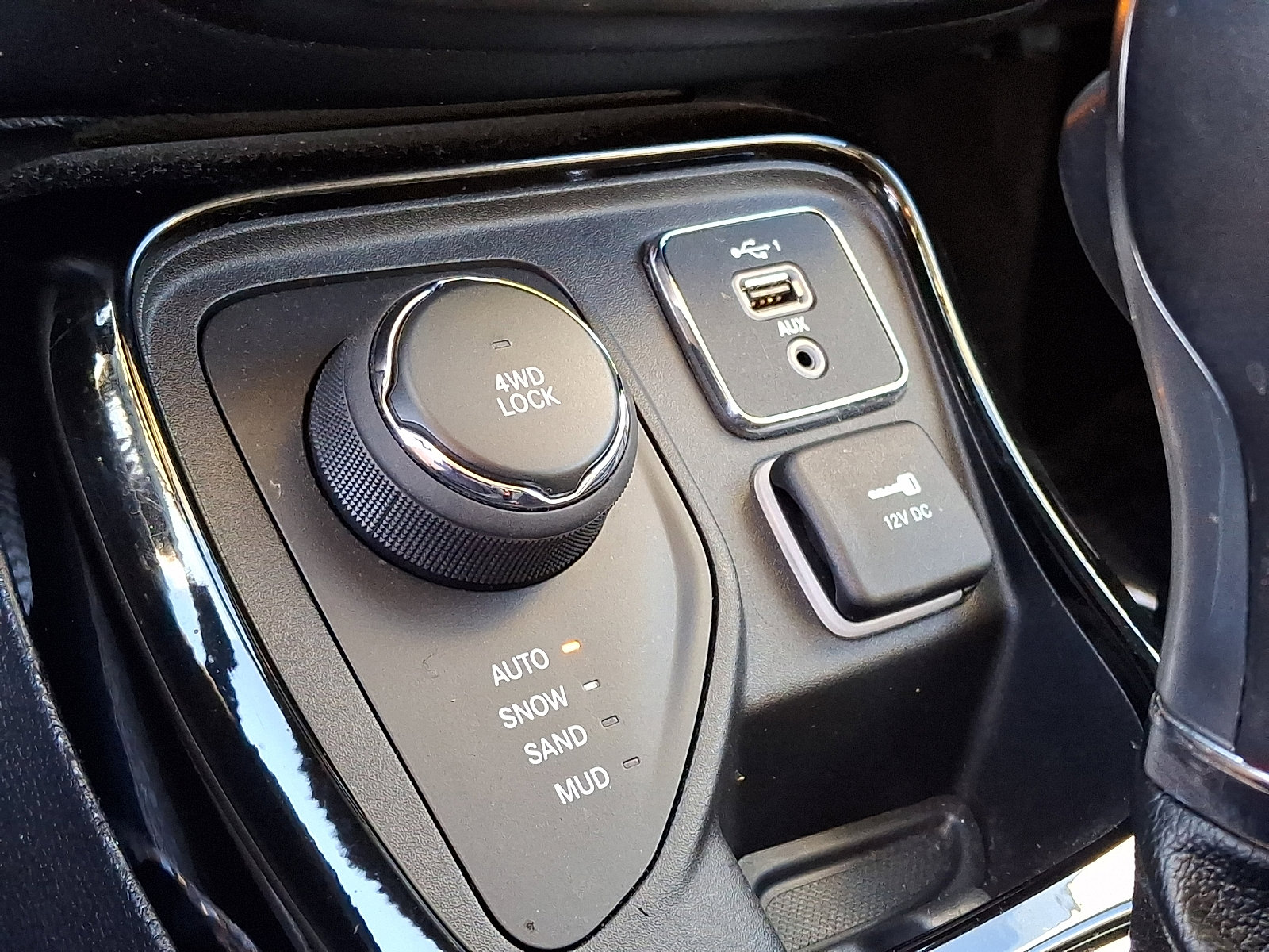 Used 2021 Jeep Compass Limited w/ Elite Exterior Group AWD/4WD image 18