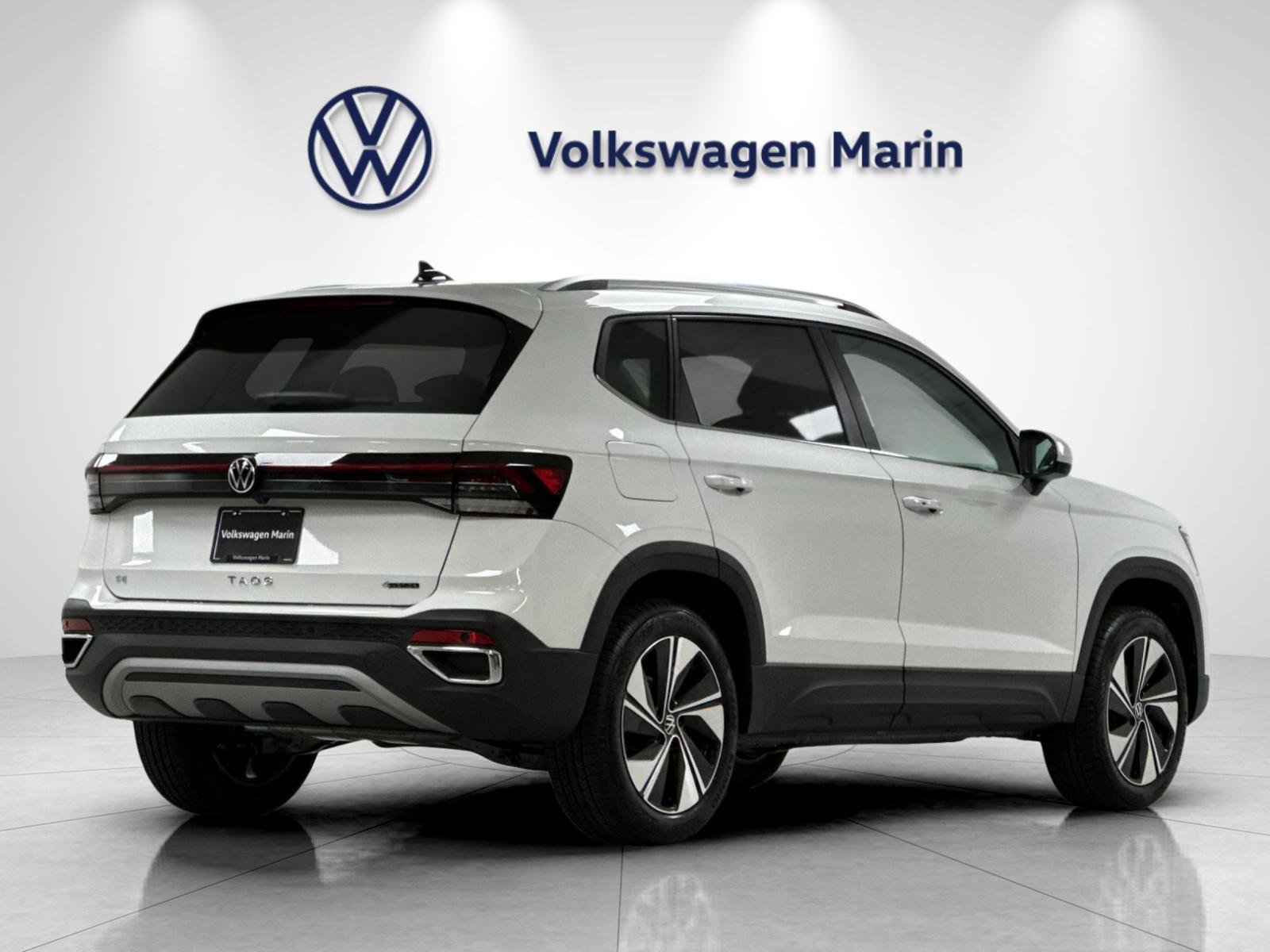 New 2026 Volkswagen Taos SE AWD/4WD image 5