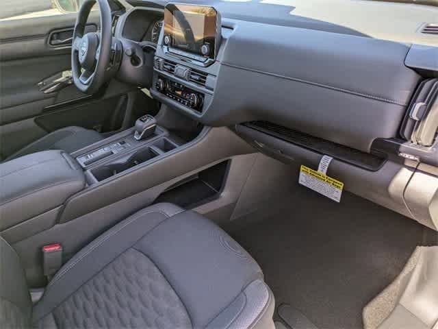 New 2024 Nissan Pathfinder S FWD image 13