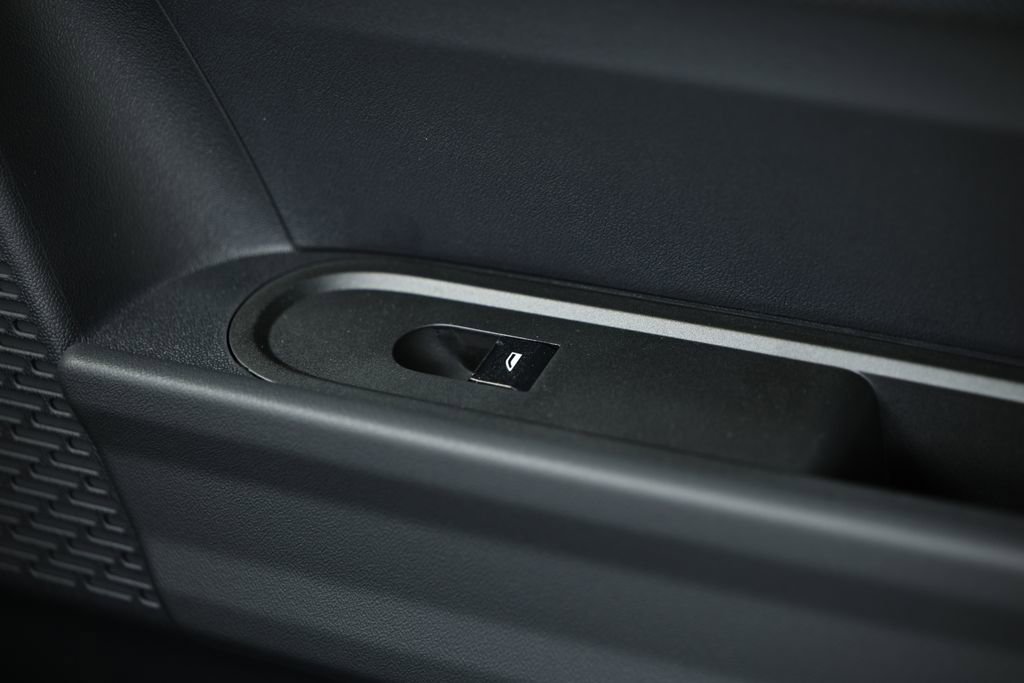 New 2026 MINI Cooper 2-Door Hardtop FWD image 40