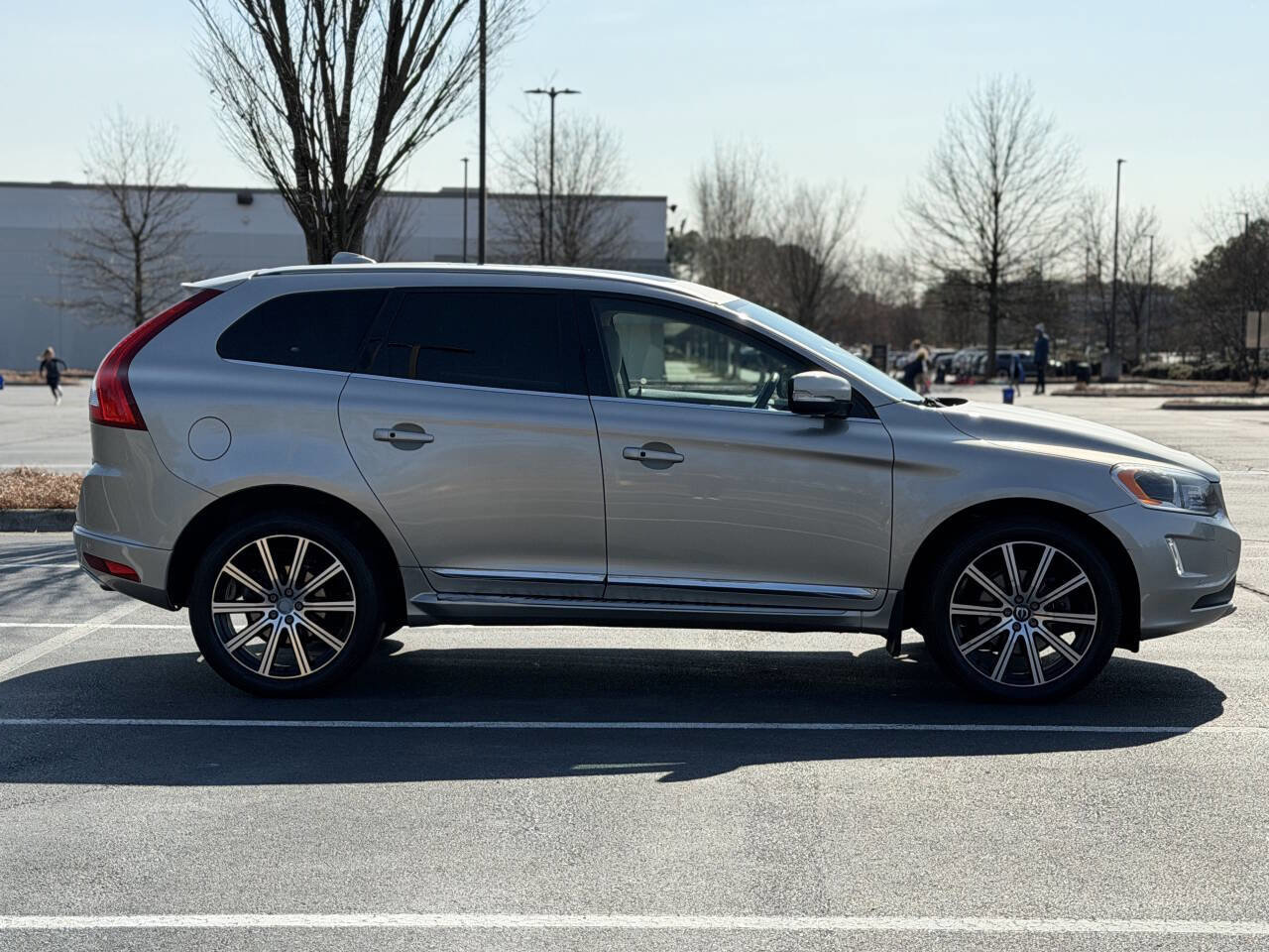 Used 2017 Volvo XC60 T6 Inscription w/ Preferred Option Package AWD/4WD image 8