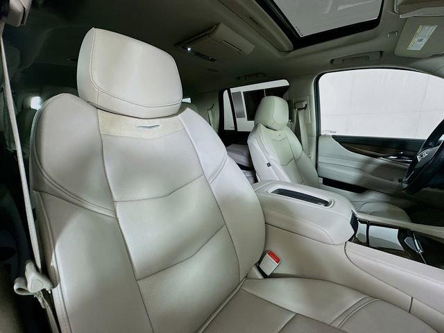 Used 2020 Cadillac Escalade Premium Luxury AWD/4WD image 30