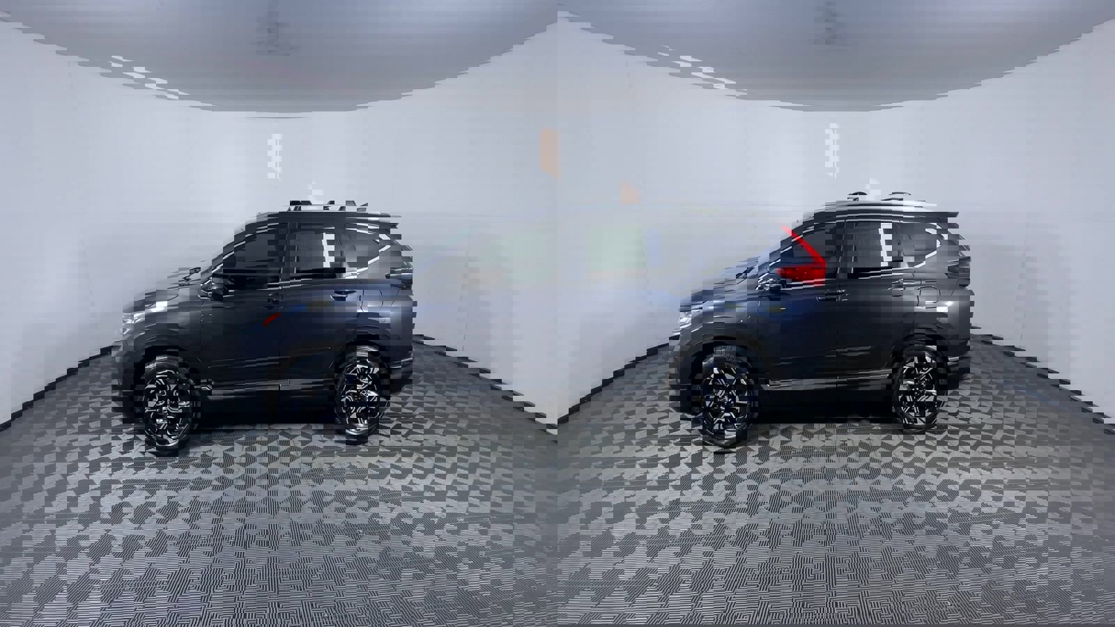 Used 2019 Honda CR-V Touring image 4