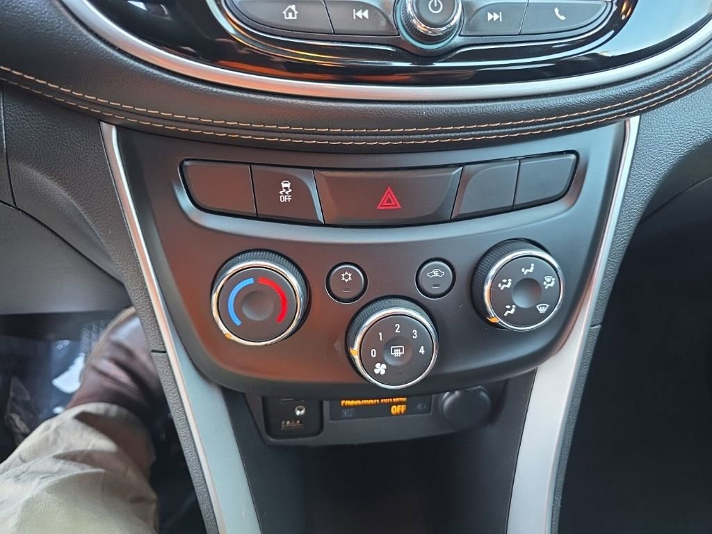 Used 2022 Chevrolet Trax LT image 18