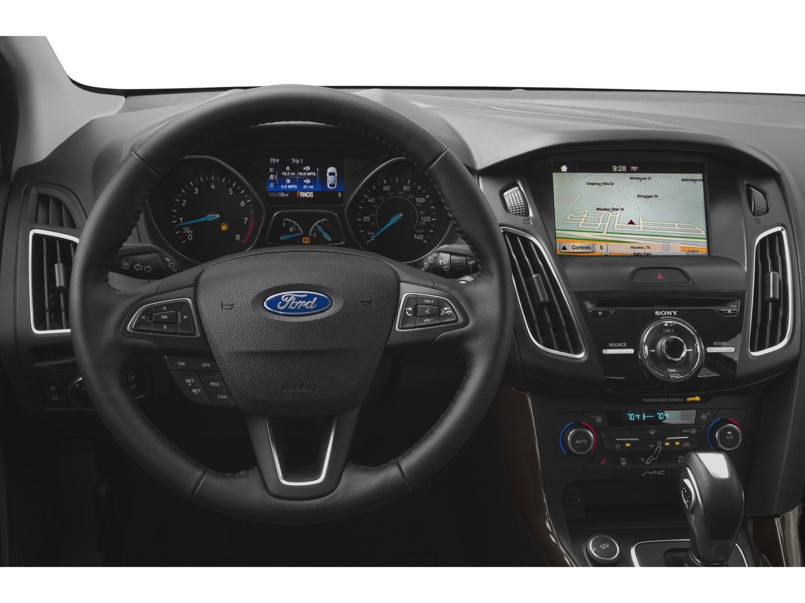 Used 2015 Ford Focus Titanium FWD image 4