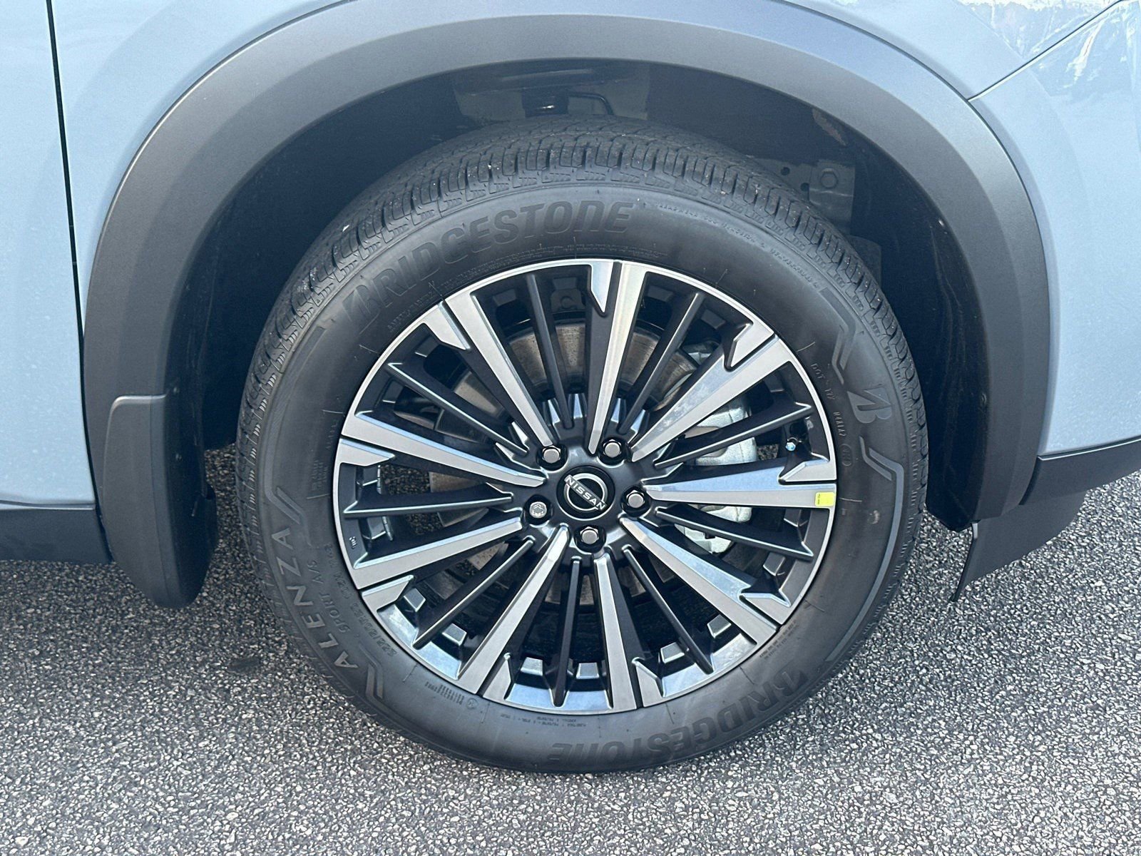 New 2026 Nissan Pathfinder Platinum image 12