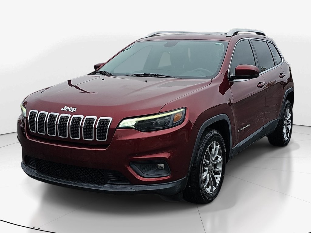 Used 2019 Jeep Cherokee Latitude Plus w/ Comfort/Convenience Group FWD image 11