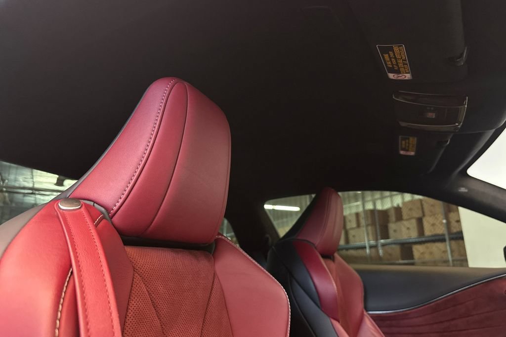 Used 2018 Lexus LC 500 Coupe w/ Performance Package RWD image 16