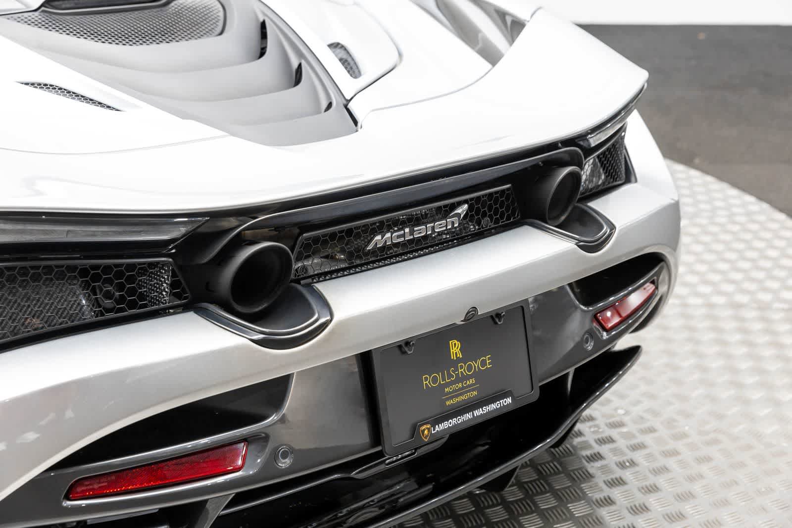 Used 2022 McLaren 720S Spider image 9