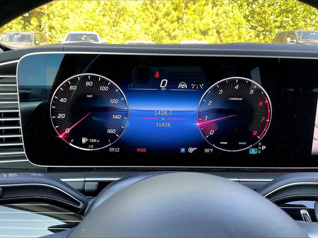 Used 2024 Mercedes-Benz GLS 450 4MATIC image 5