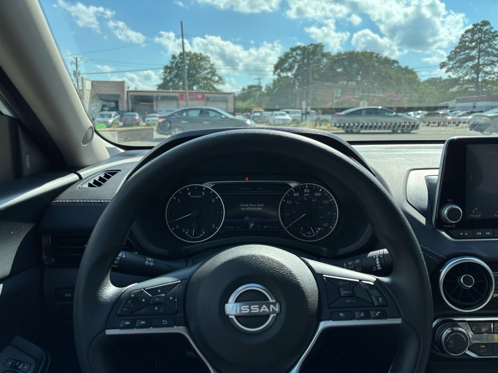 Used 2025 Nissan Sentra SV FWD image 27