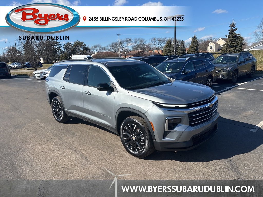 Used 2024 Chevrolet Traverse LT w/ LPO, Floor Liner Package image 1