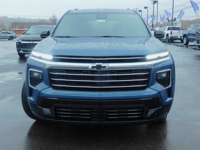 New 2026 Chevrolet Traverse High Country image 3