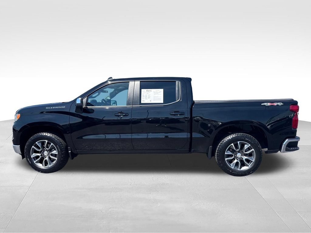 Used 2024 Chevrolet Silverado 1500 LT AWD/4WD image 2