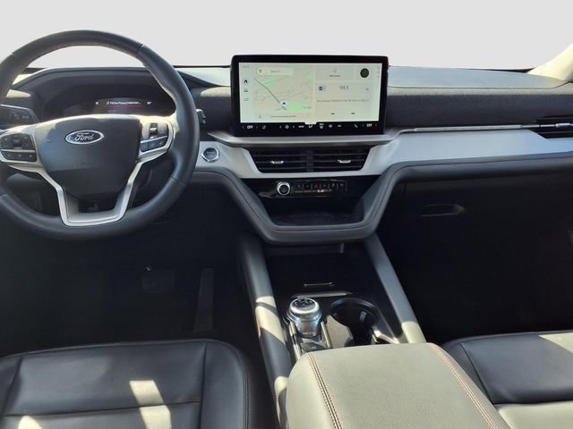 Used 2025 Ford Explorer Active w/ Active Comfort Package RWD image 12