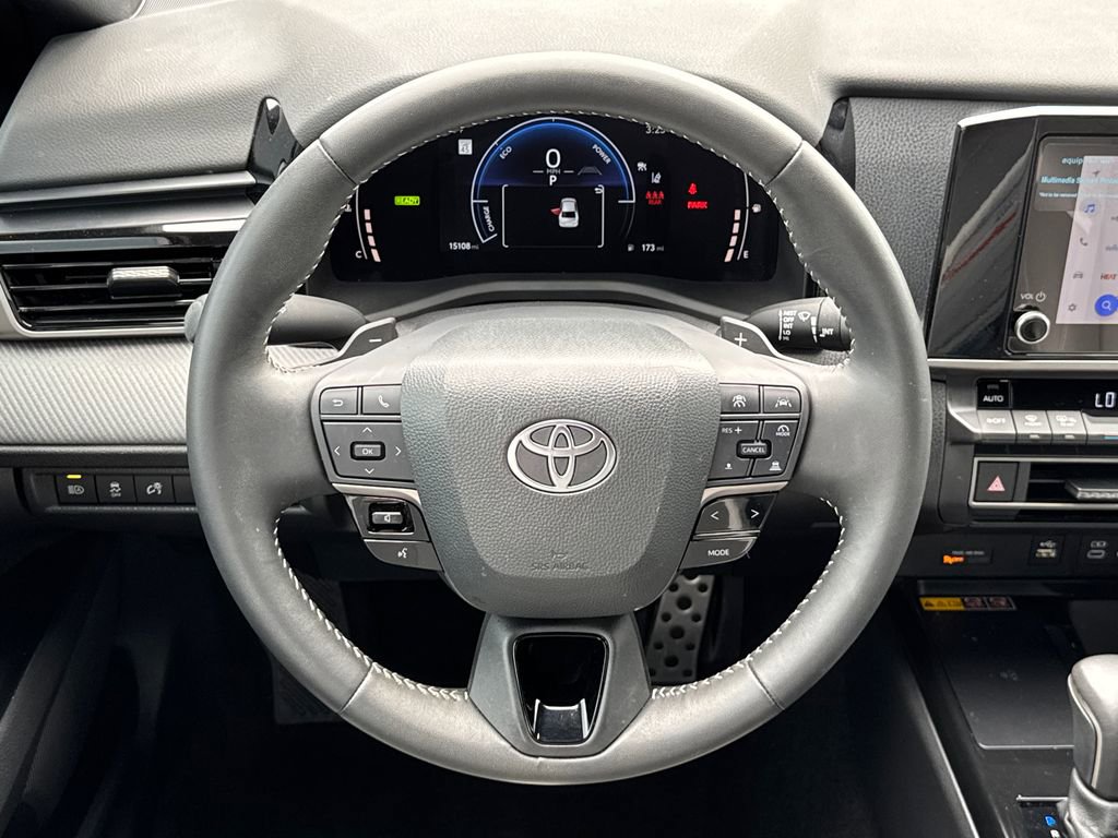 Used 2025 Toyota Camry SE w/ Convenience Package image 23