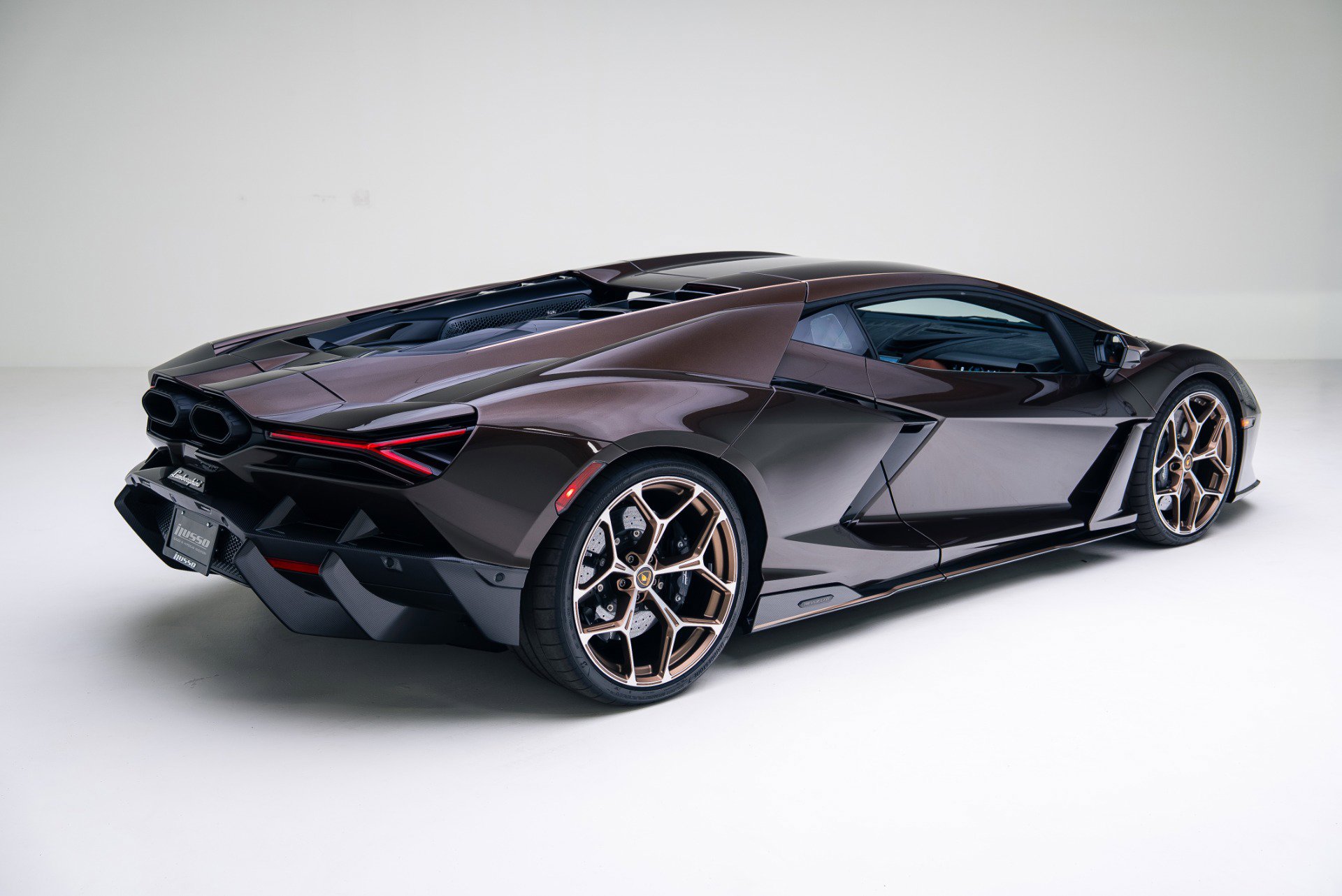 Used 2025 Lamborghini Revuelto image 27