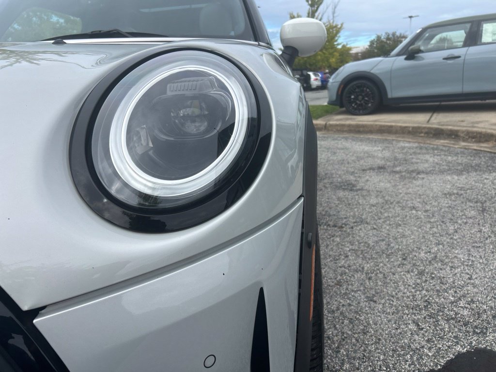 Used 2022 MINI Cooper SE FWD image 17
