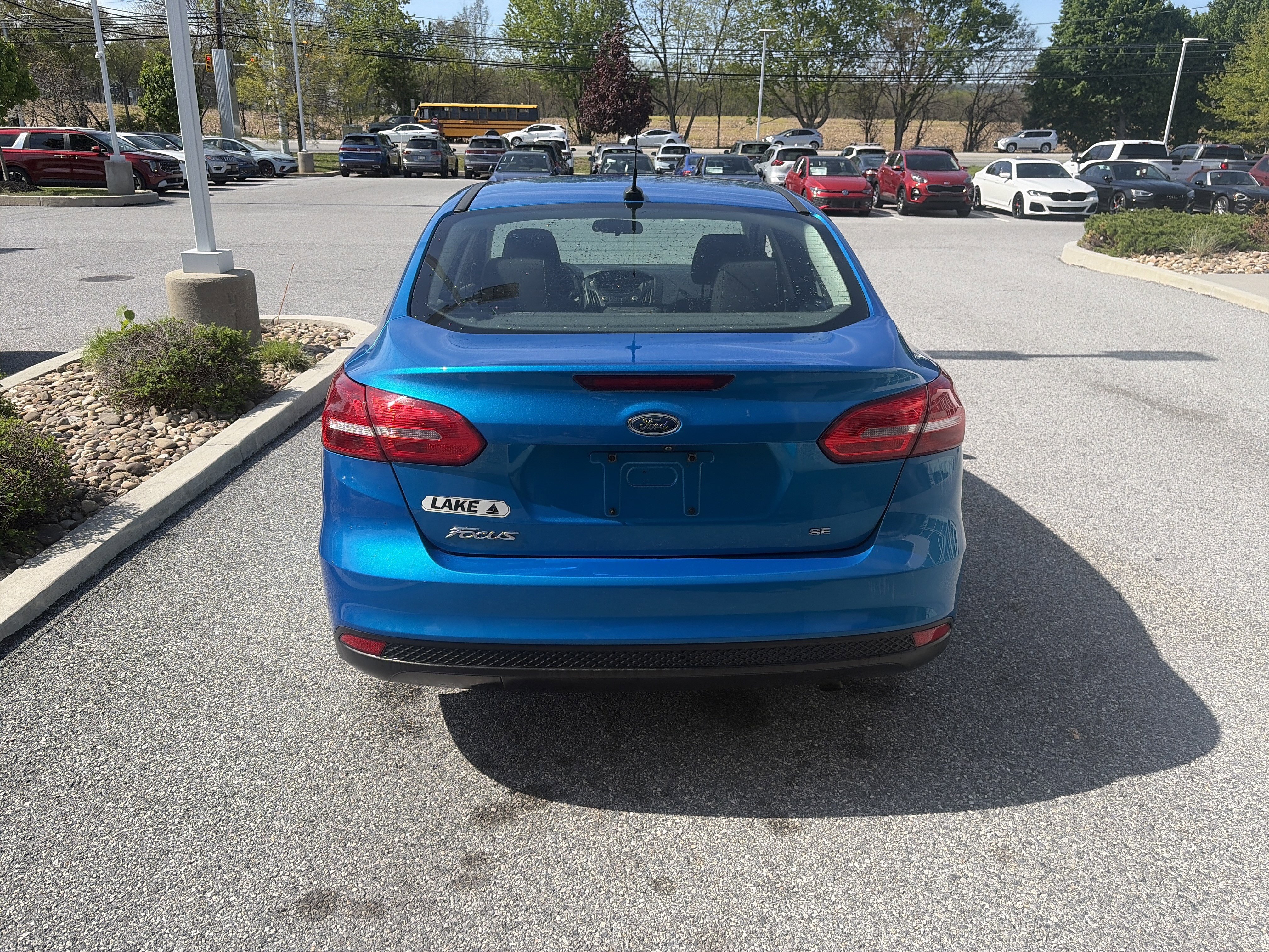 Used 2016 Ford Focus SE w/ SE Cold Weather Package FWD image 6
