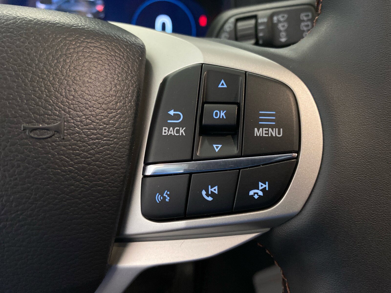 New 2026 Ford Explorer Active w/ Active Comfort Package AWD/4WD image 37