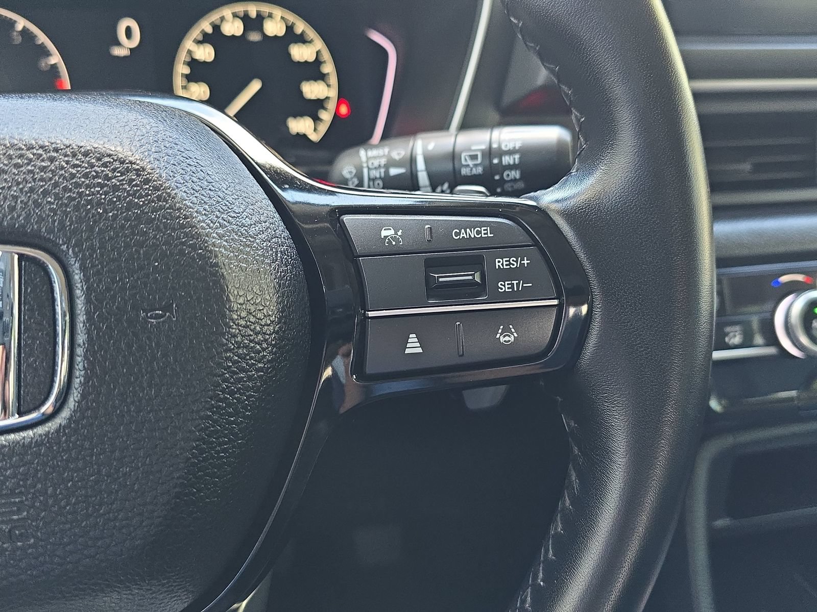 Certified 2024 Honda Pilot Touring image 21