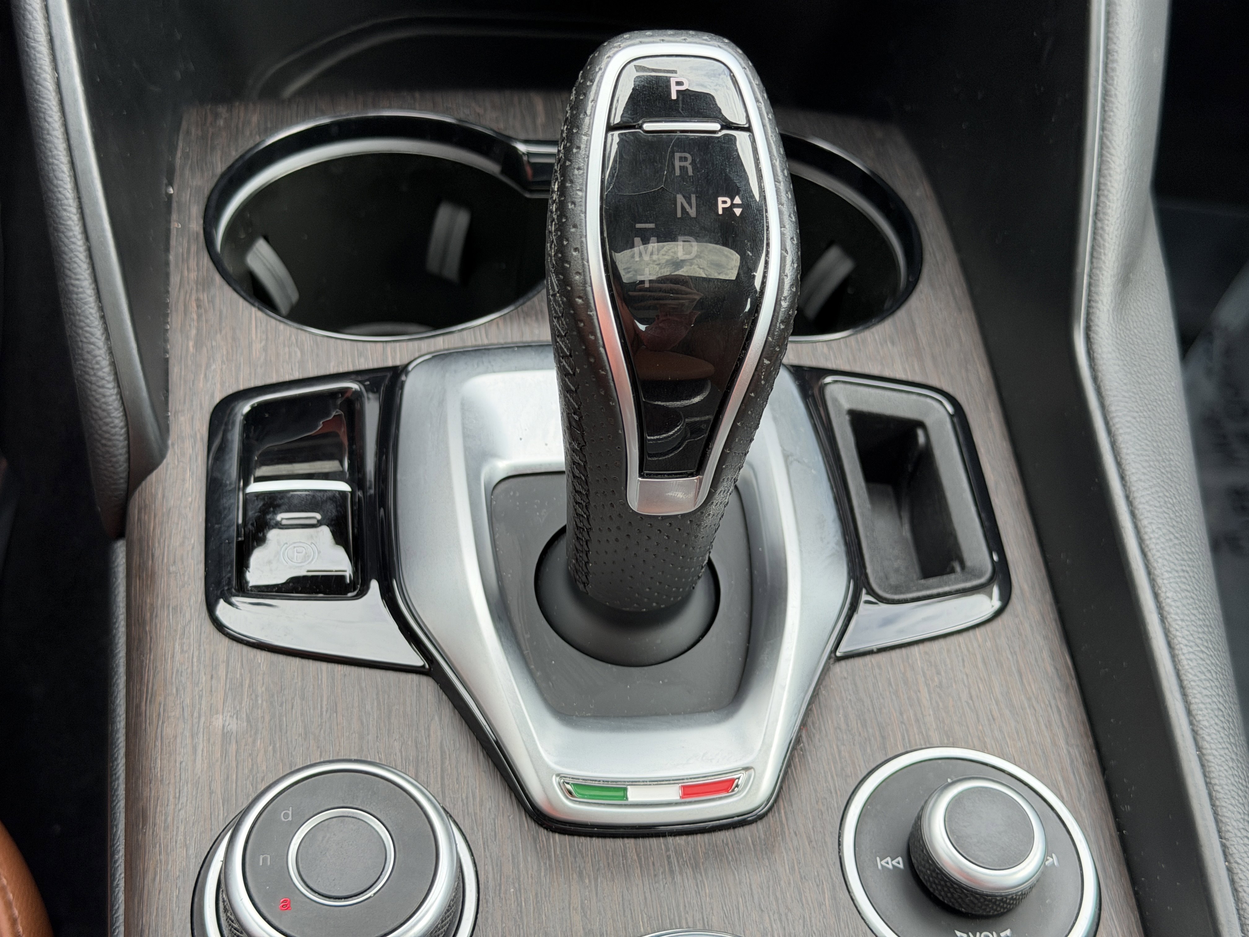 Used 2021 Alfa Romeo Giulia Ti w/ Active Assist 2 Package TI image 27