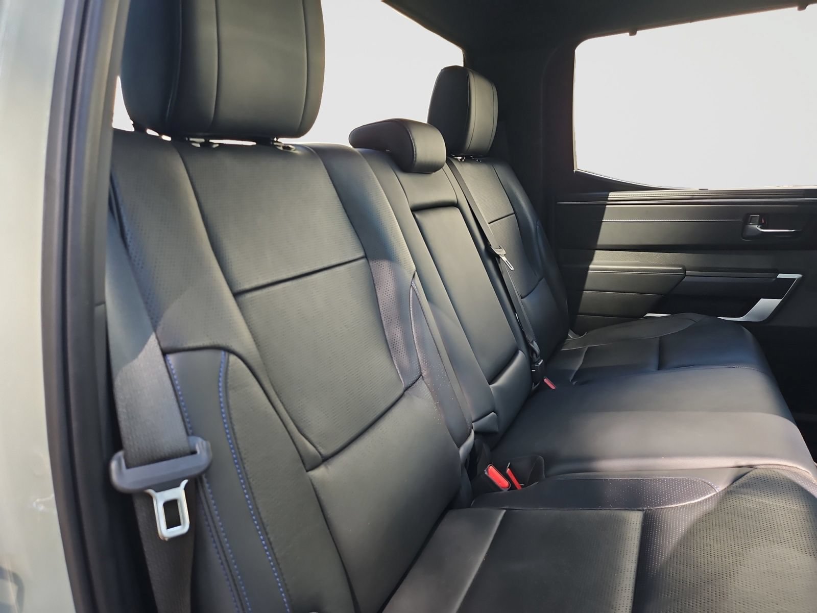 Used 2025 Toyota Tundra Platinum AWD/4WD image 45