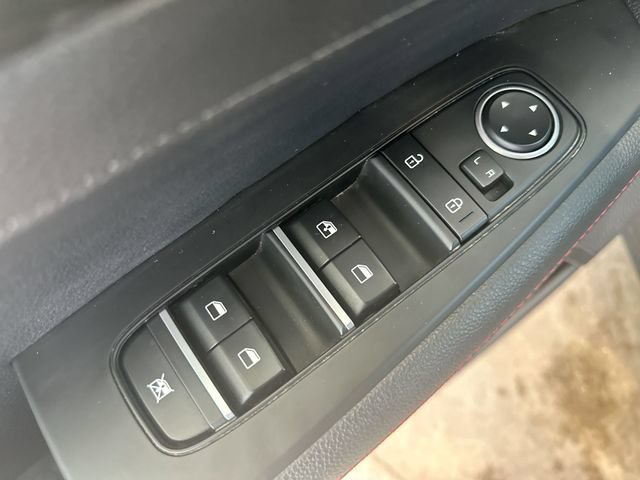 Certified 2023 Kia Forte GT FWD image 17