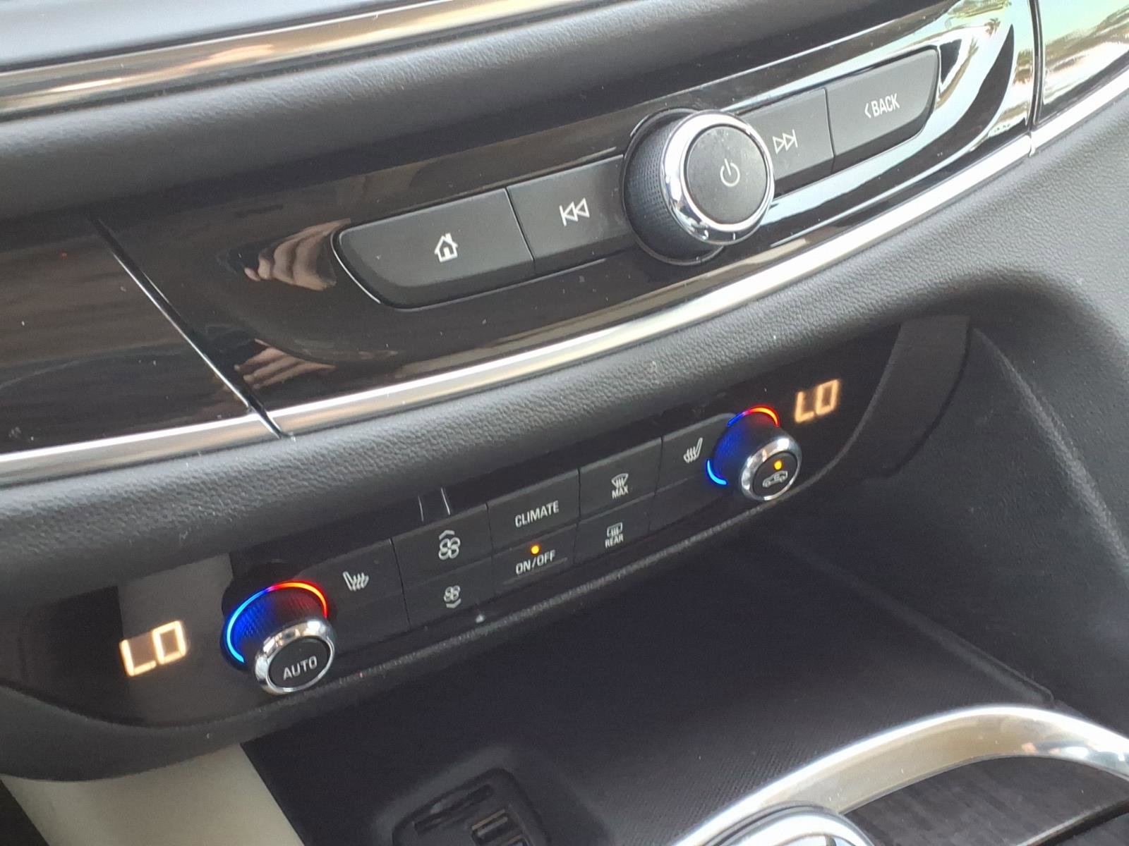 Used 2021 Buick Enclave Essence w/ Trailering Package, 5000 lbs. FWD image 19