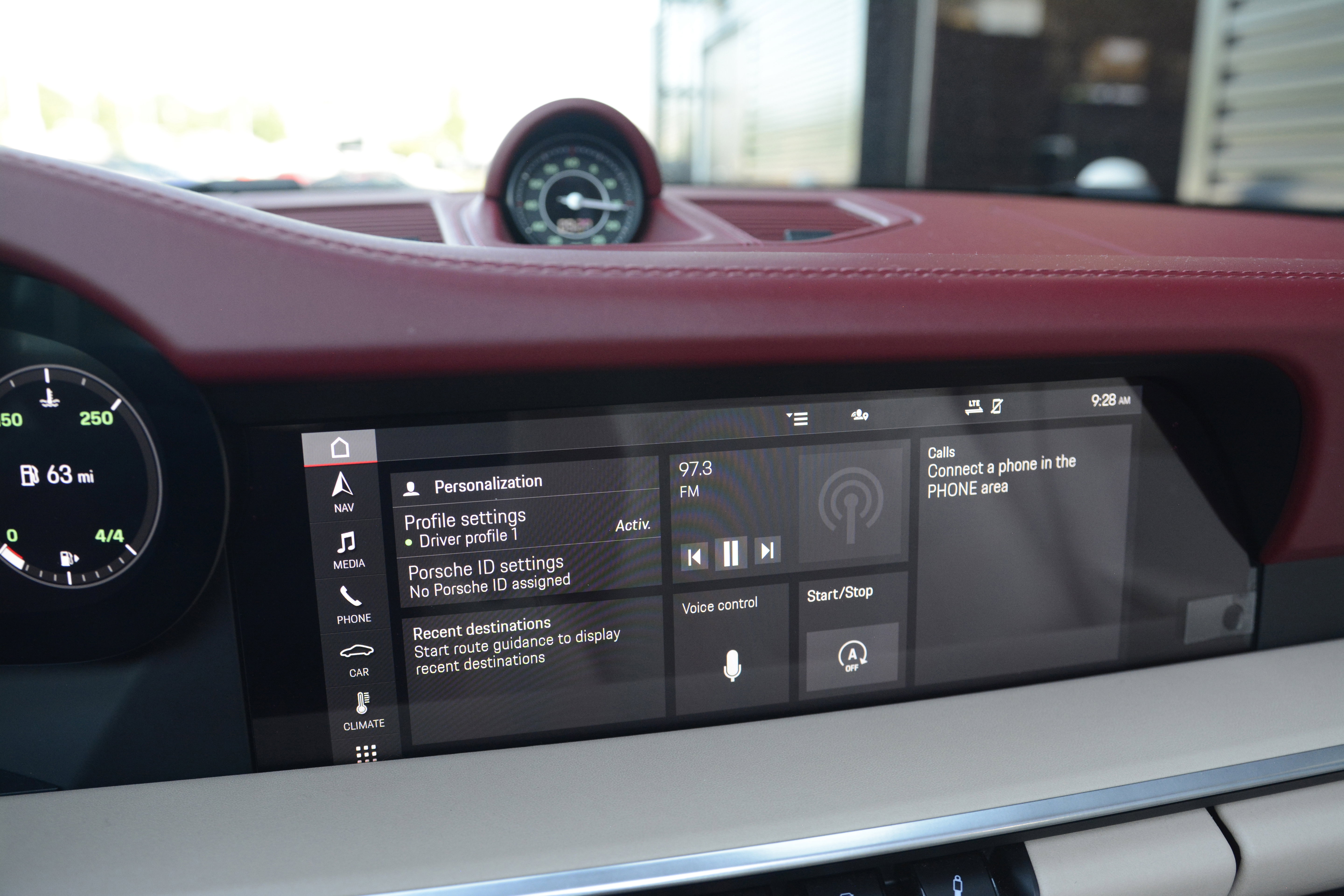 Certified 2021 Porsche 911 AWD/4WD image 24