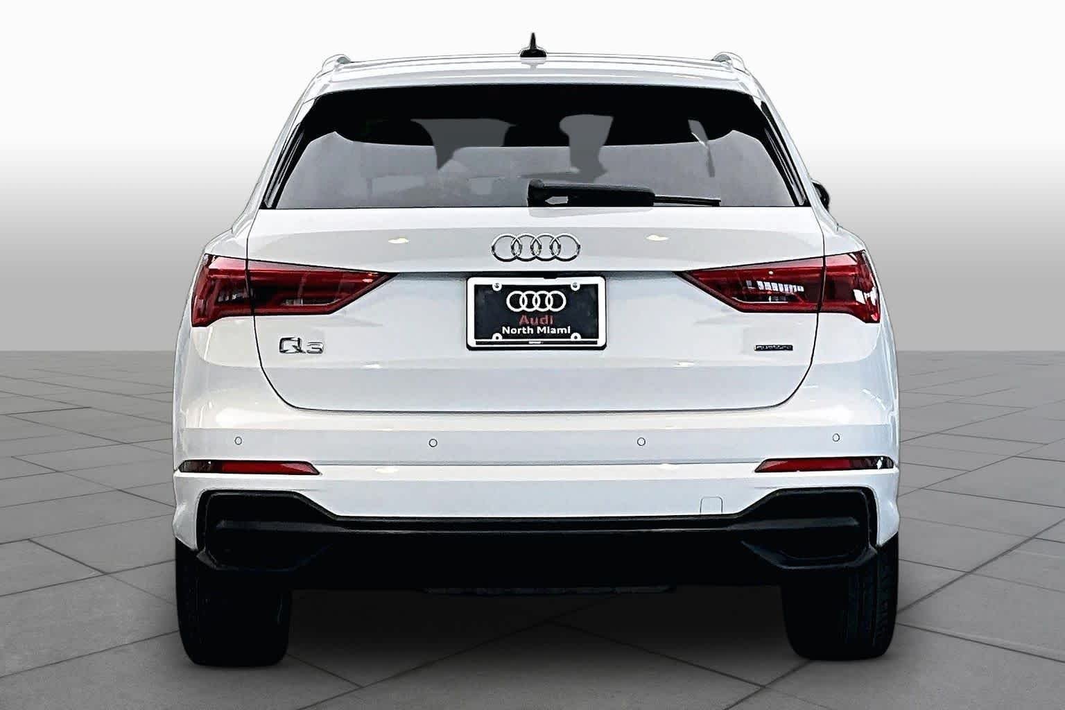Used 2021 Audi Q3 2.0T Premium w/ Convenience Package AWD/4WD image 5