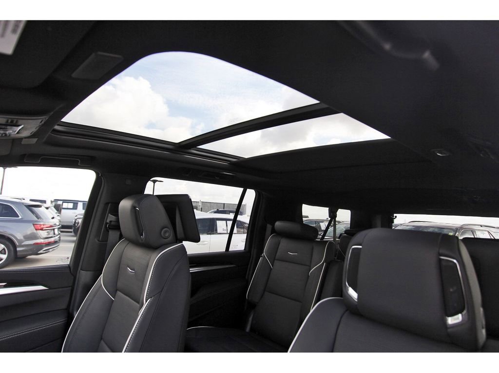 New 2026 Cadillac Escalade ESV Luxury image 24