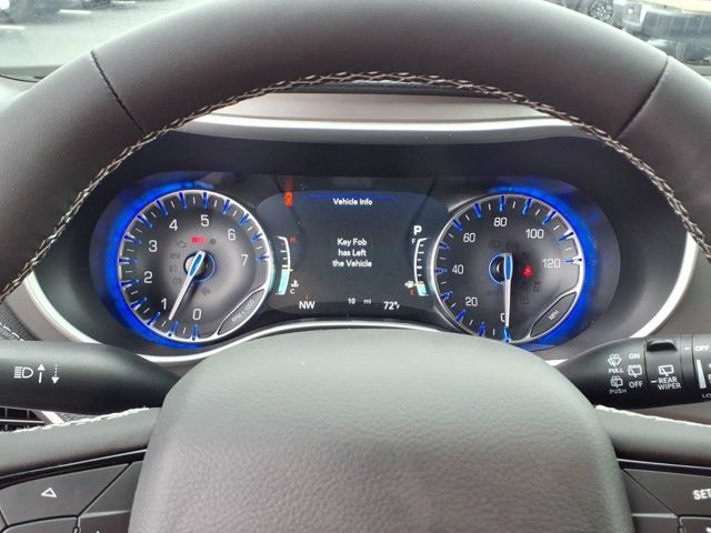 New 2027 Chrysler Pacifica Limited AWD/4WD image 12